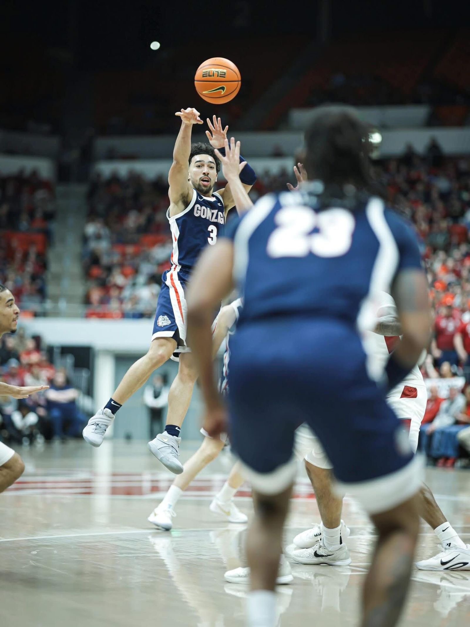 NCAA: Mario Saint-Supéry, buen impacto desde el banquillo