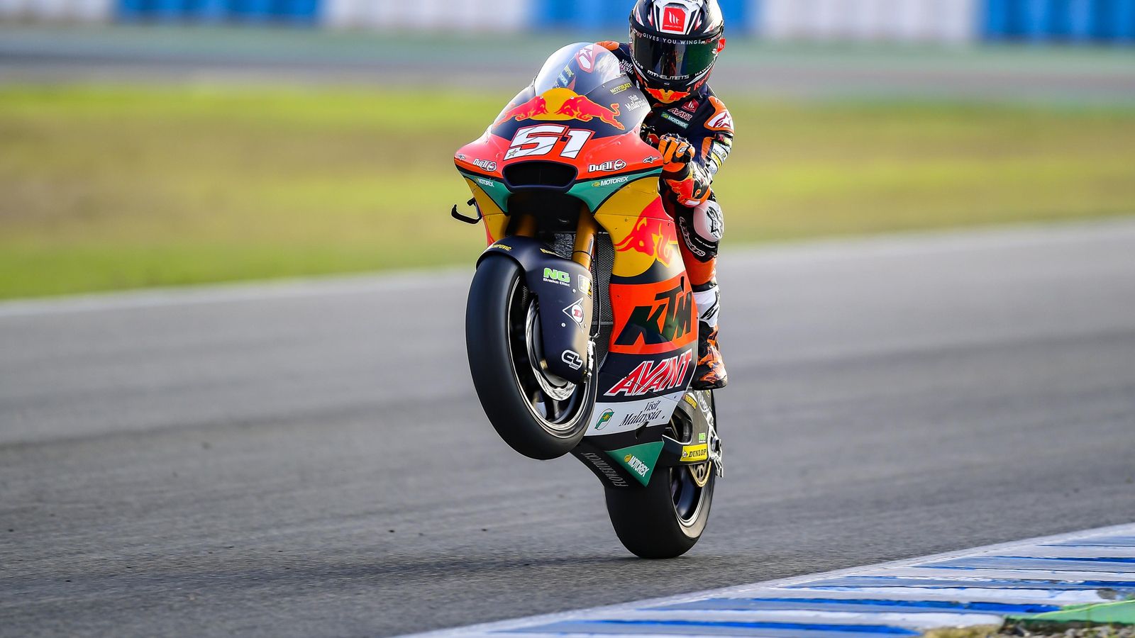 Acosta lleva este año el número 51.