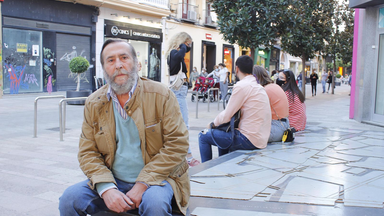 En la calle Cruz Conde de Córdoba.