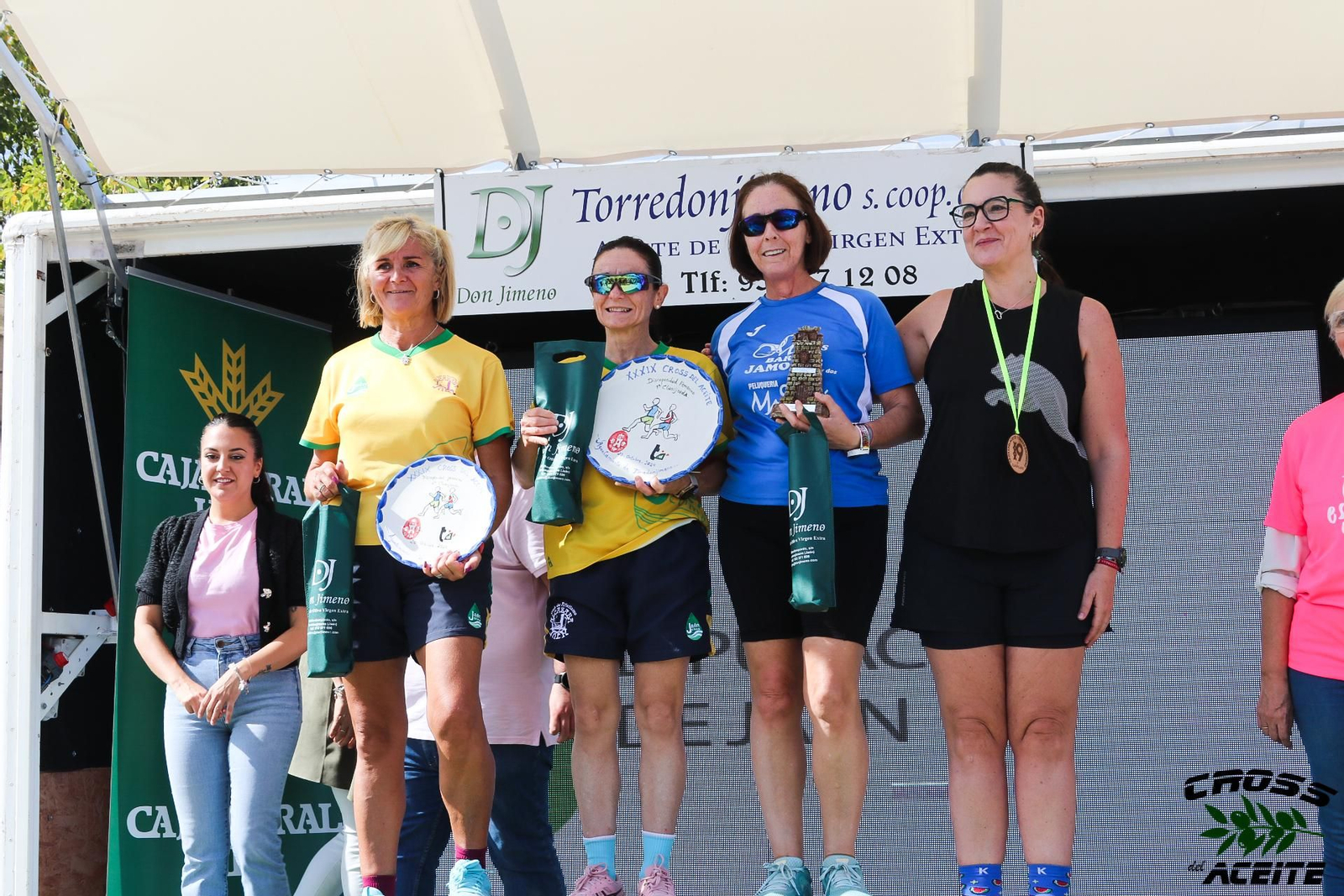 La emoción de la 39 edición de la Cross del Aceite de Torredonjimeno, en imágenes