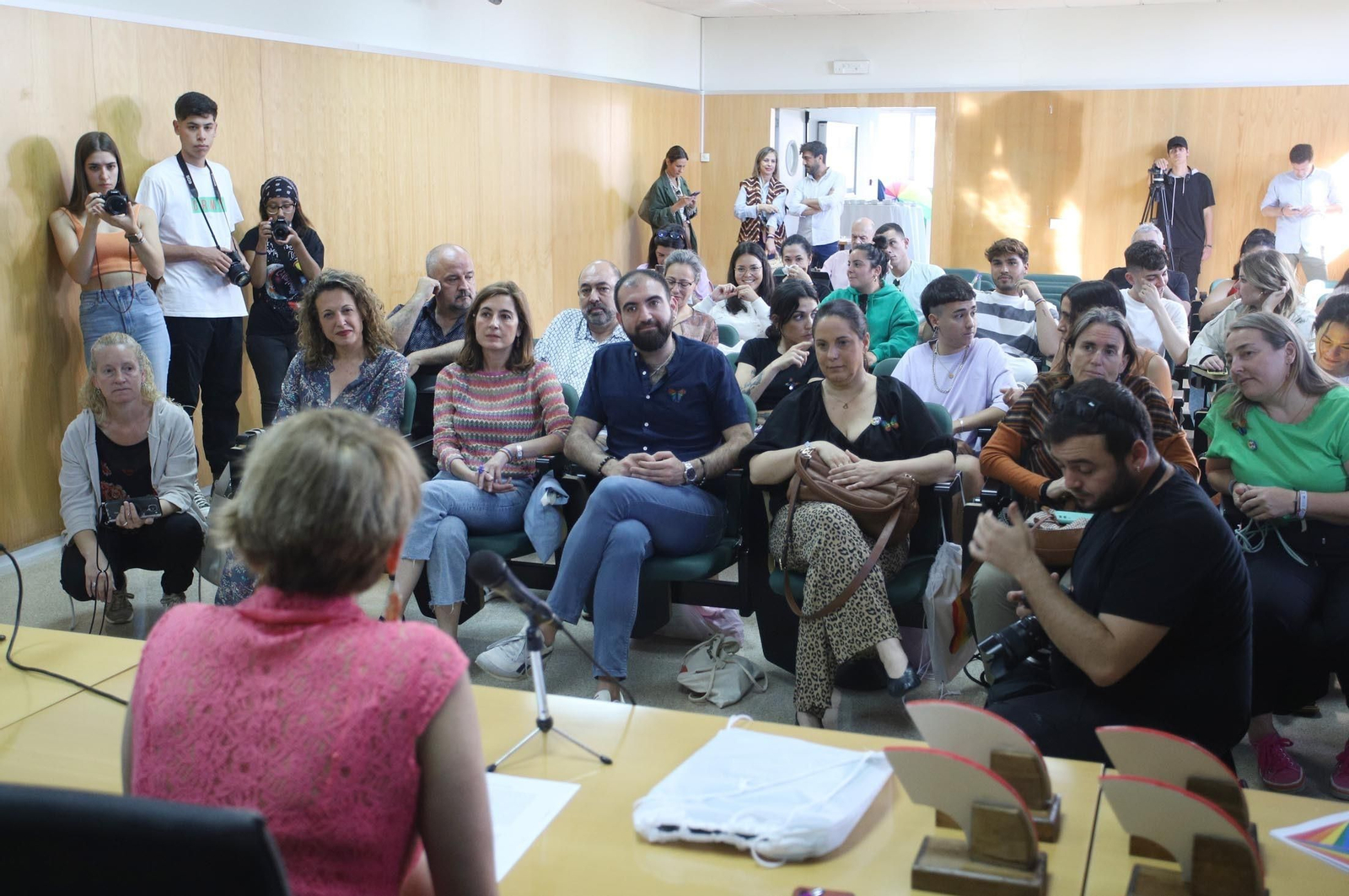 Imágenes de la apertura de las Jornadas Lgtbiq+