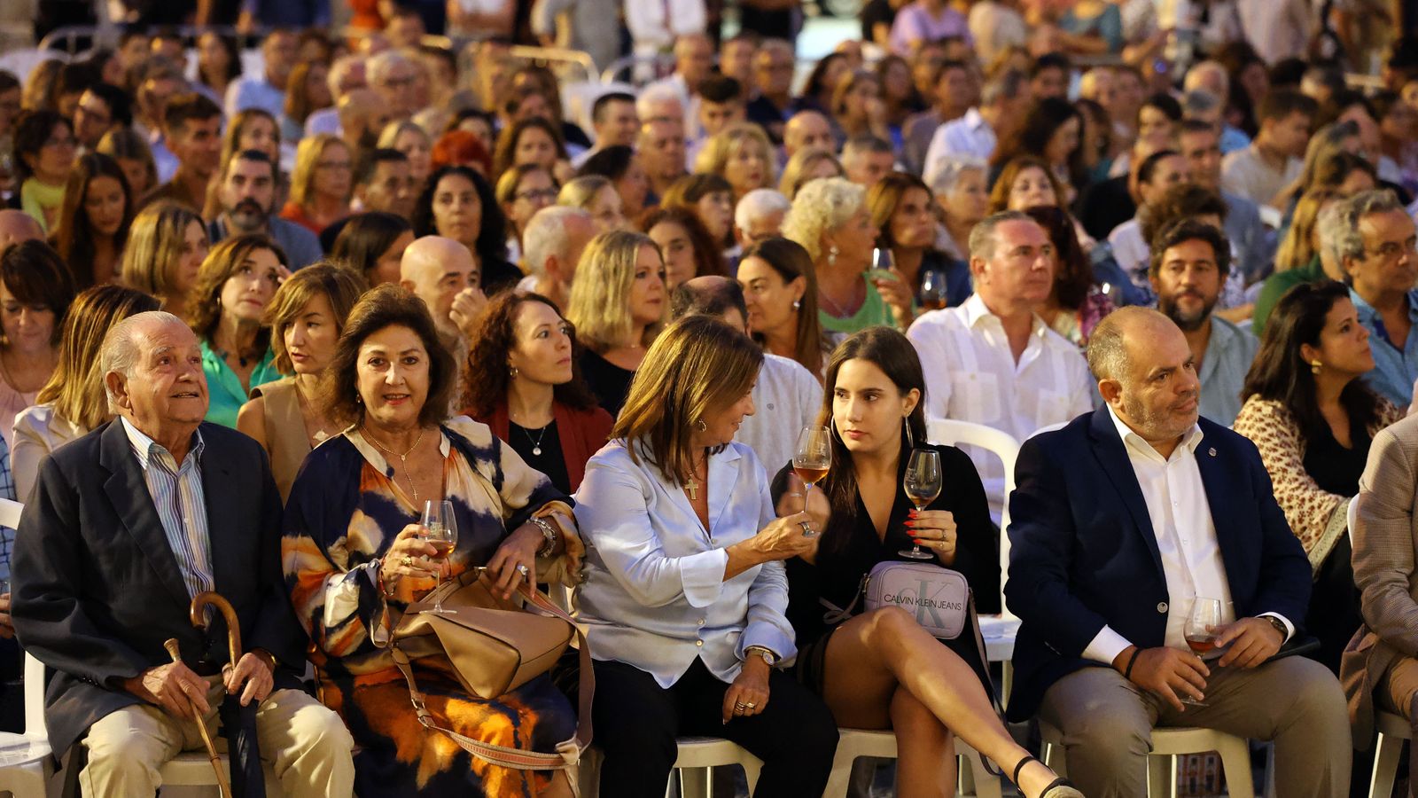 Gran cata 'Del Jerez al Cielo' en plaza de la Asunción