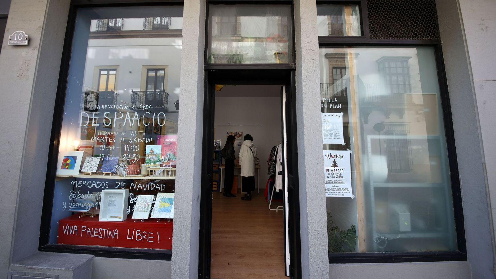 Entrada al estudio creativo de Cristina Muñoz.