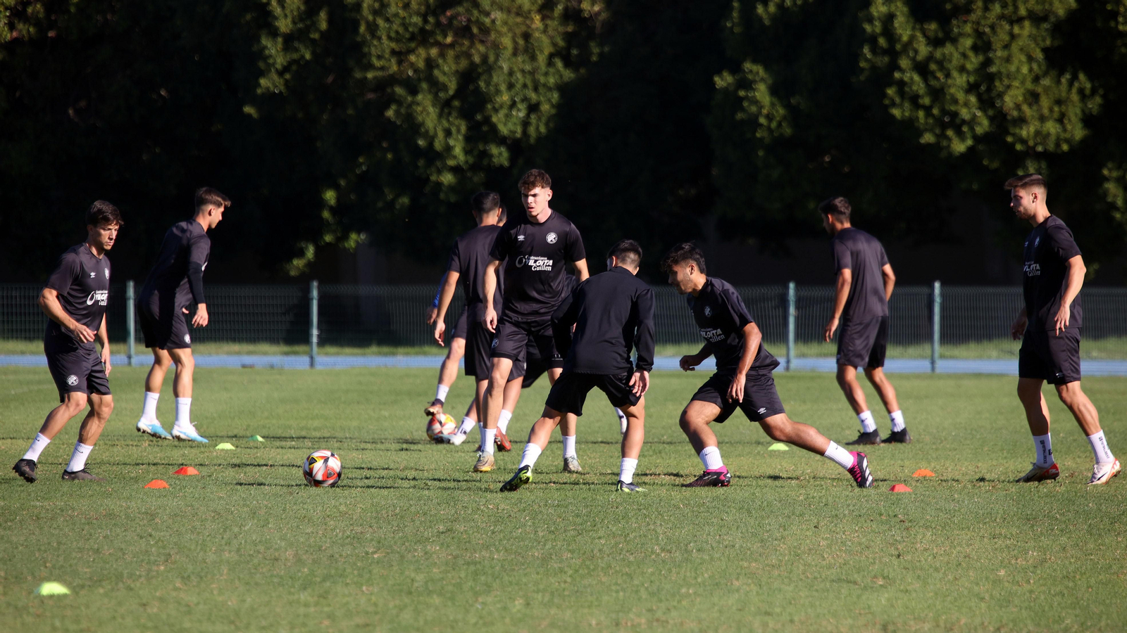 El Xerez DFC prepara con intensidad el derbi contra el Xerez CD