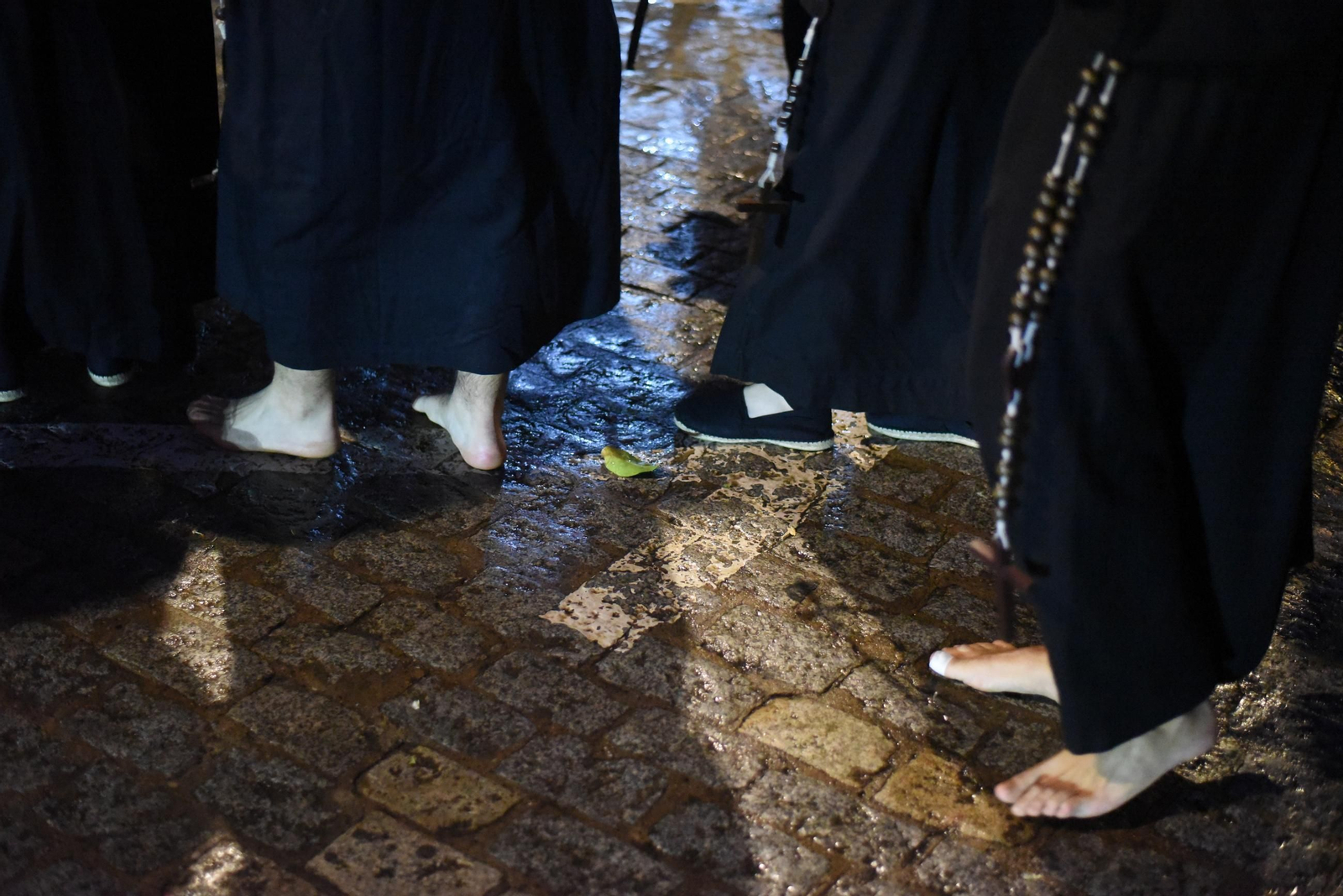 Las imágenes de la hermandad del Vía Crucis el Lunes Santo en Córdoba