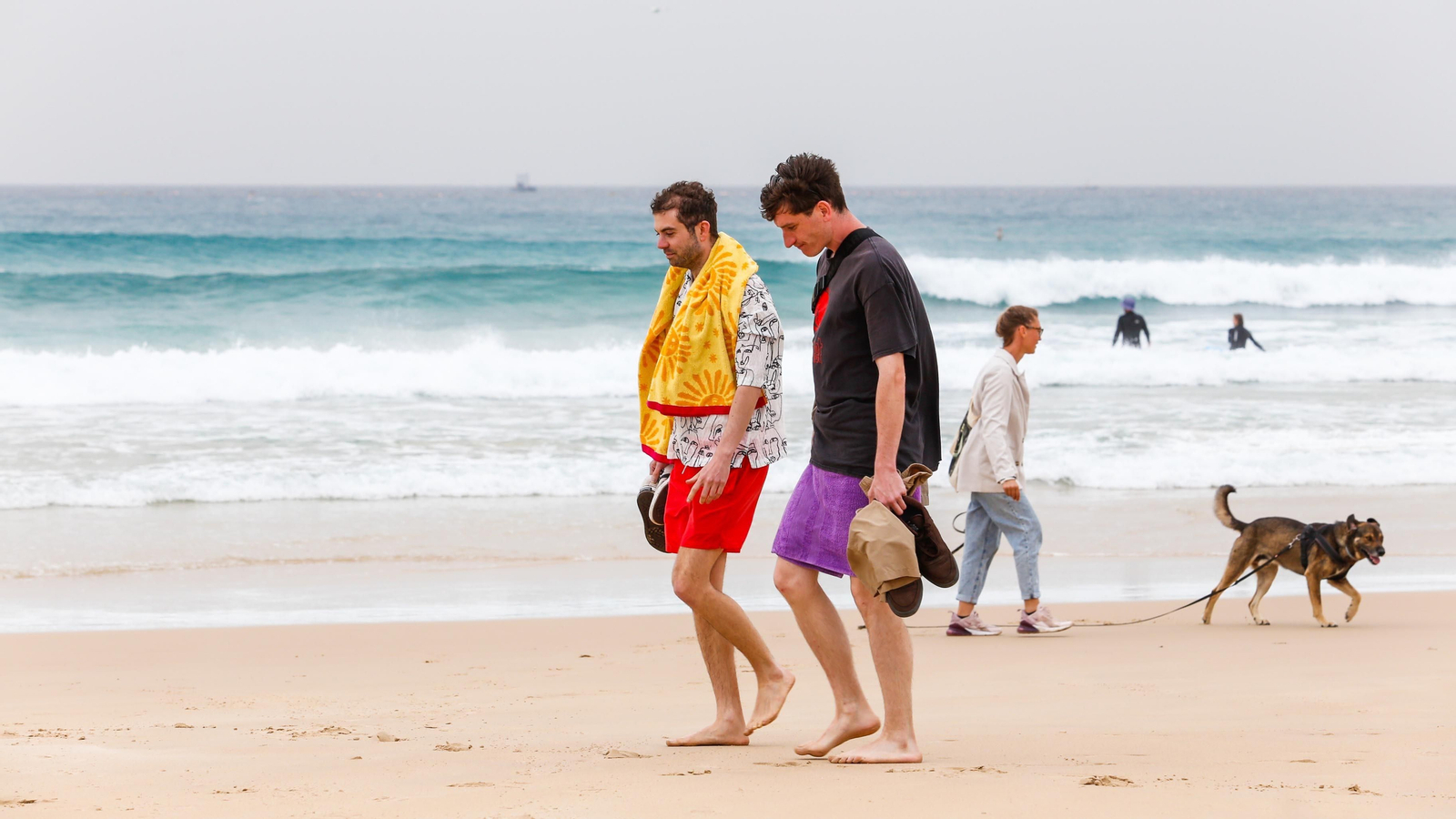 Un día de levante en Tarifa, en imágenes