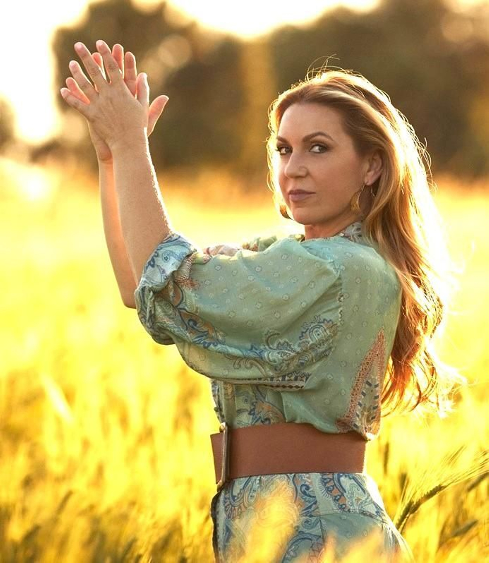 Niña Pastori vuelve a Roquetas, pero esta vez lo hace a Playa Serena II.