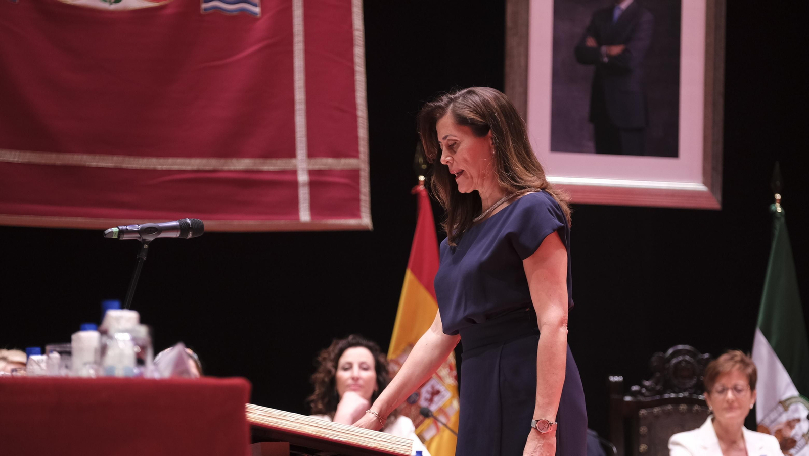 Imágenes de la constitución de la Corporación Municipal de almería, con María Vázquez como Alcaldesa