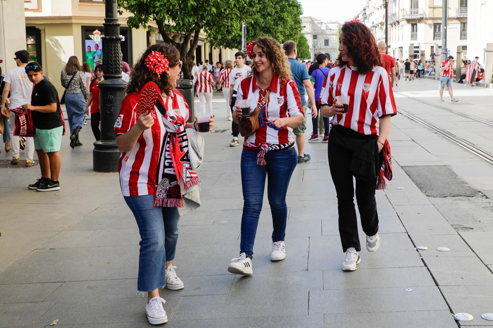 Las fotos de hinchas del Athletic y del Mallorca por Sevilla