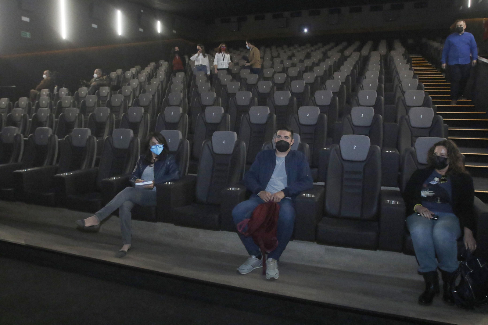 Los nuevos cines Axion del centro comercial El Arcángel, en fotografías