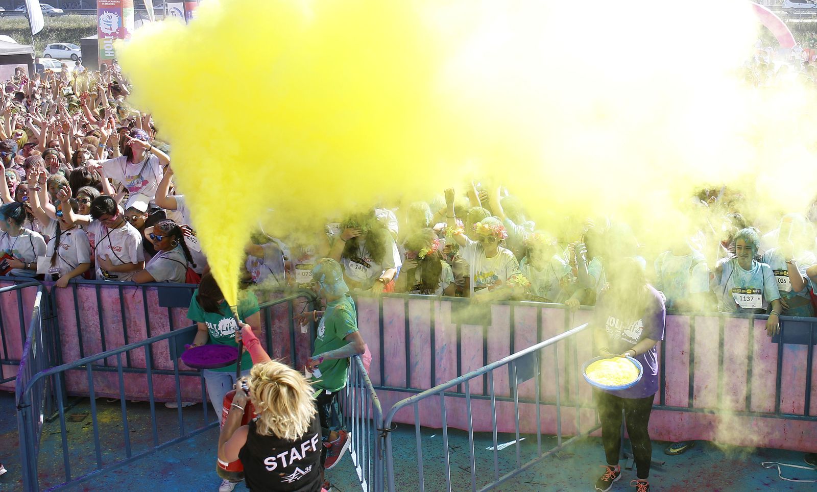 Las tonalidades de la Holi Life, en imágenes