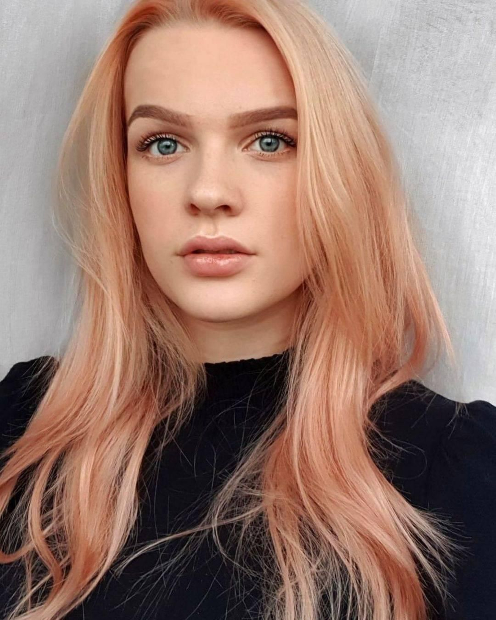 Blorange, el color de pelo que es un híbrido entre rubio y pelirrojo. Blorange, el color de pelo que es un híbrido entre rubio y pelirrojo.