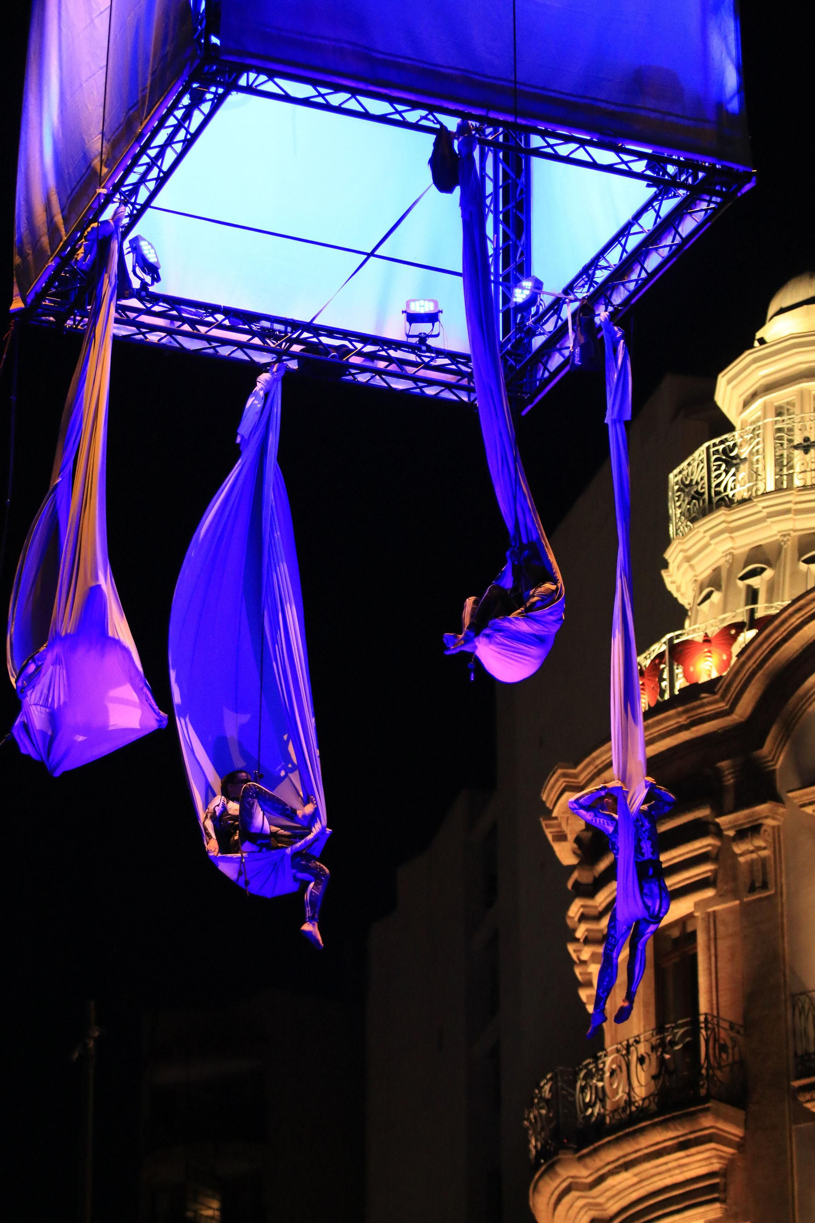 Imágenes de la Noche en Blanco, en Almería