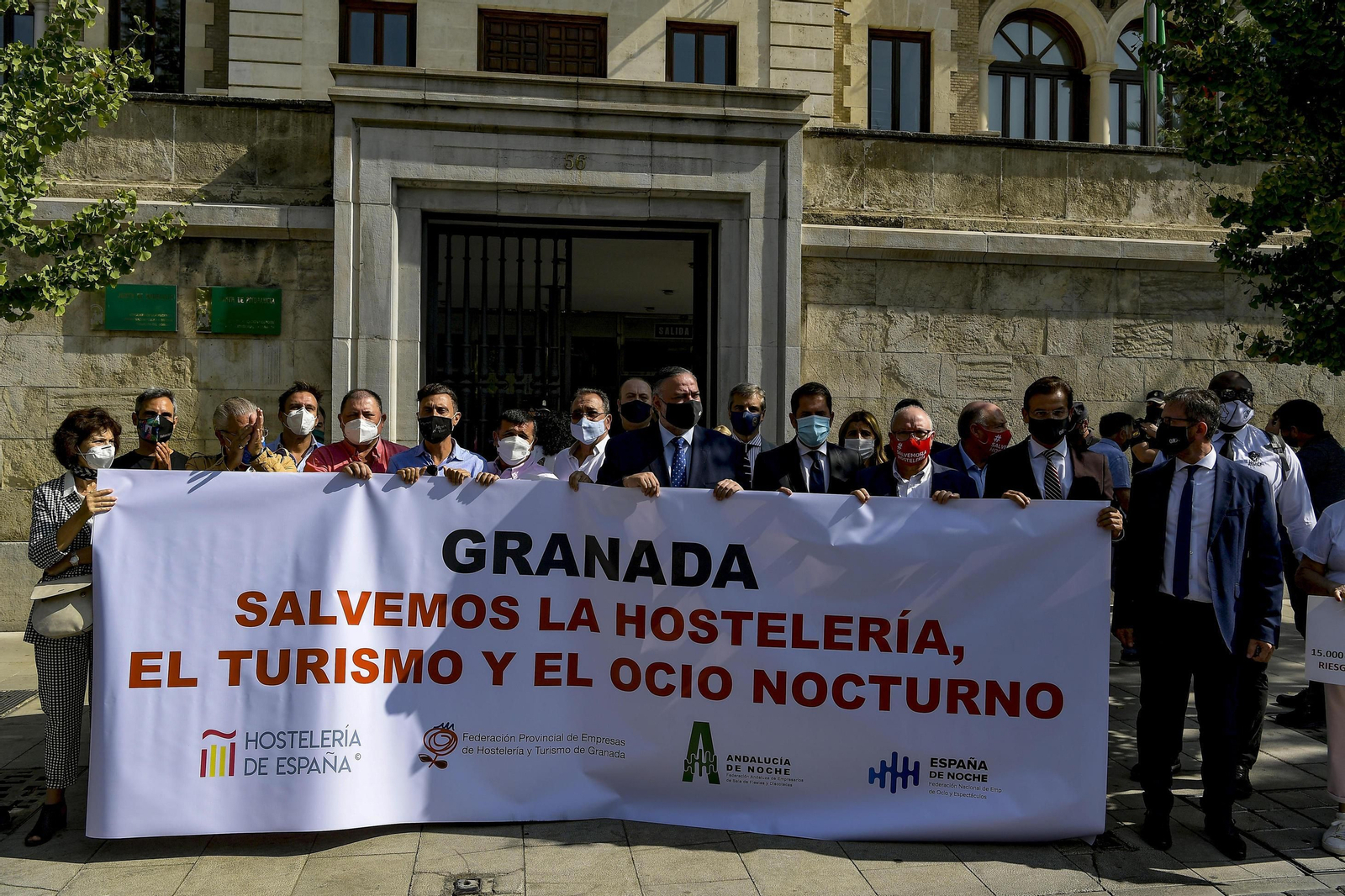 Fotos: El turismo se manifiesta en Granada