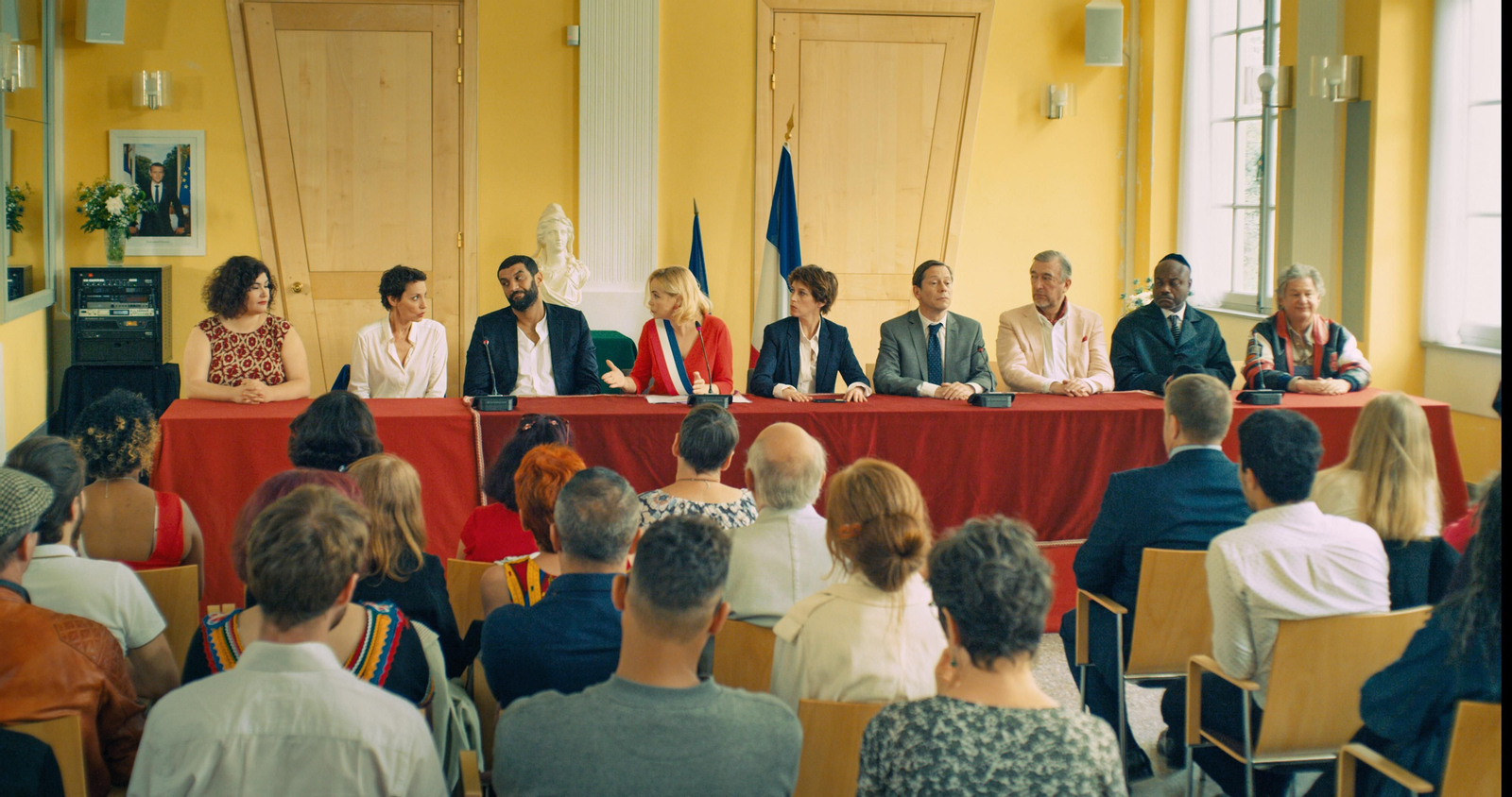 Una imagen de la comedia 'Wonders in the suburbs', de Jeanne Balibar. Una imagen de la comedia 'Wonders in the suburbs', de Jeanne Balibar.