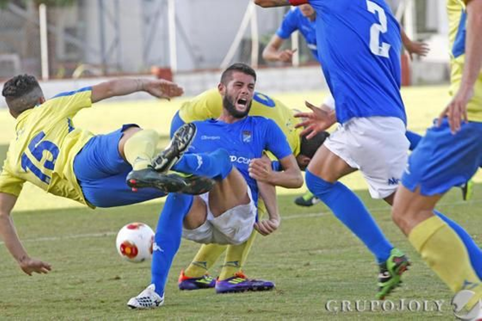Los azulinos empatan con el Coria 1-1 en Rota en el partido del destierro 

Foto: Pascual