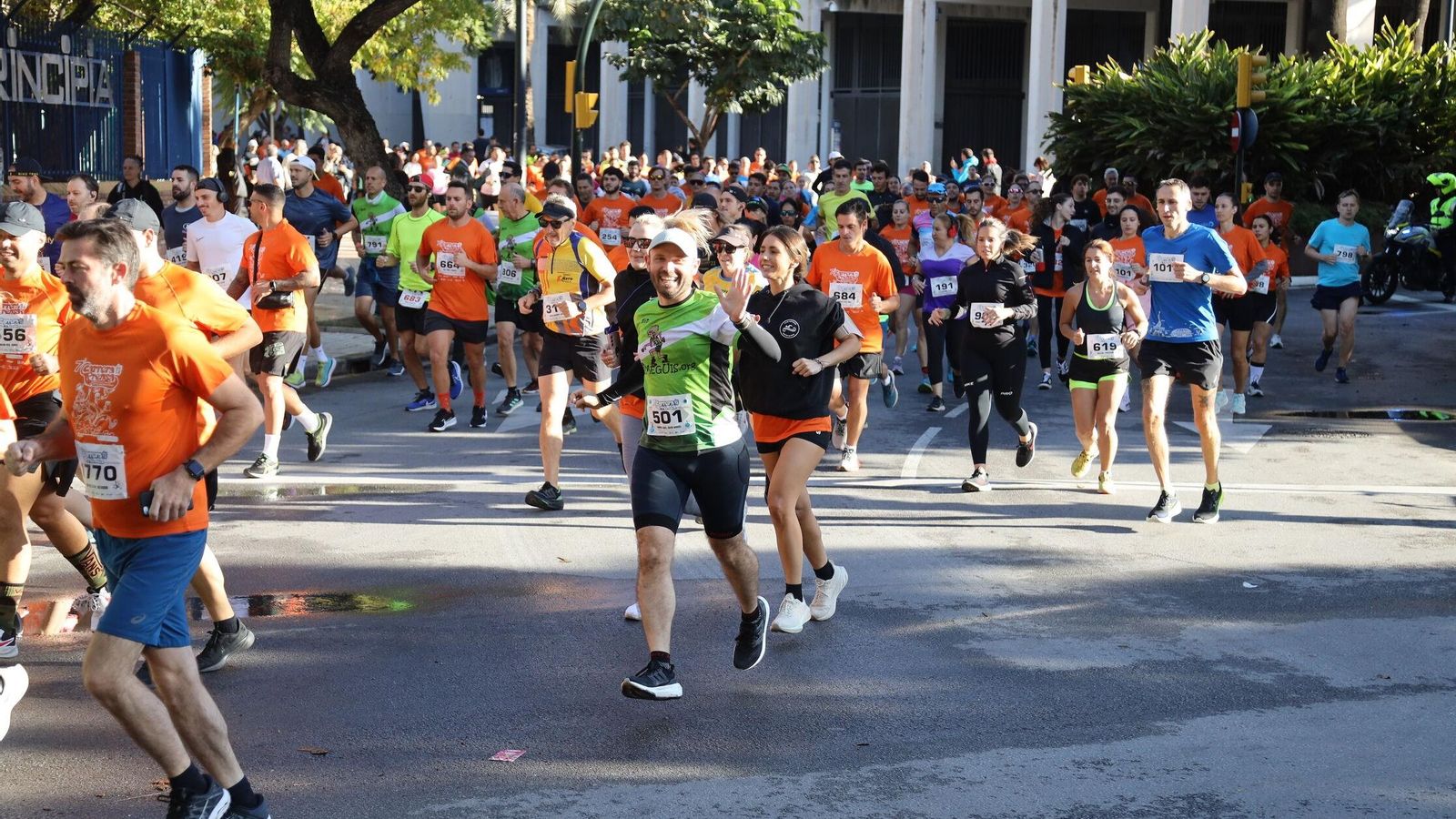 Búscate en las fotos de la Carrera de la Prensa en Málaga