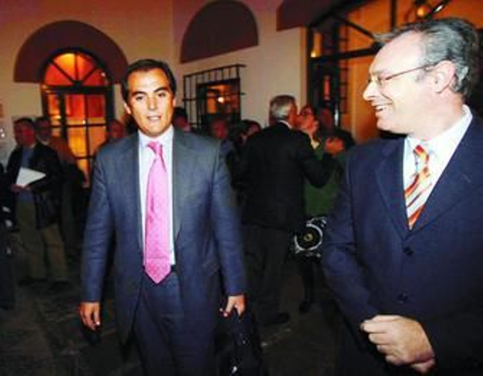Nieto y Durán, en un debate acerca de la crisis económica. Nieto y Durán, en un debate acerca de la crisis económica.