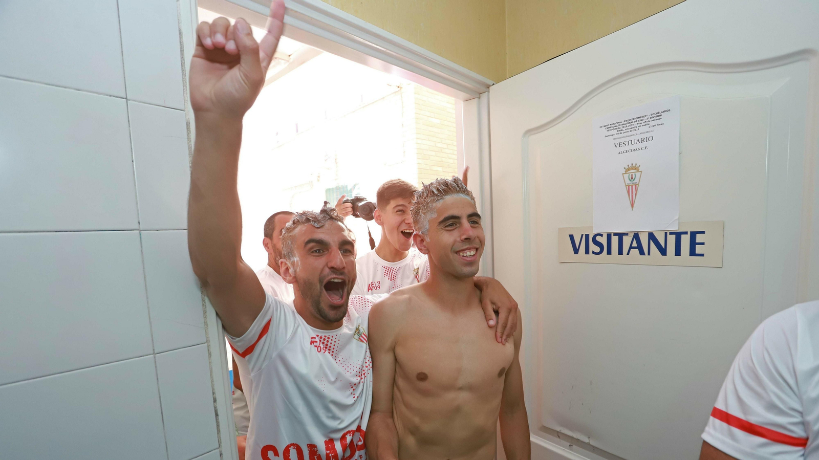 Las mejores fotos de la celebración del ascenso del Algeciras en Socuéllamos