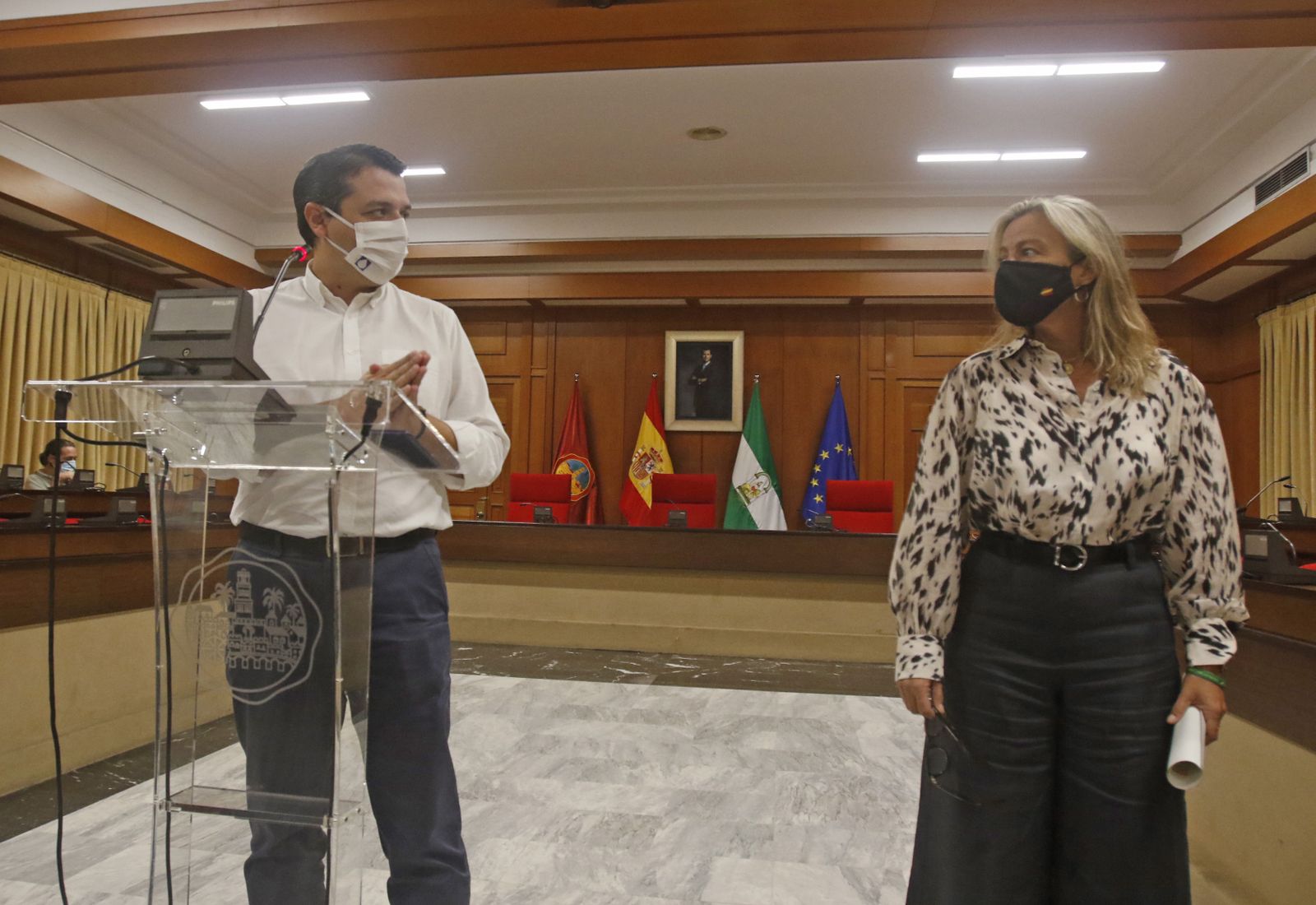 José María Bellido e Isabel Albás hacen balance.