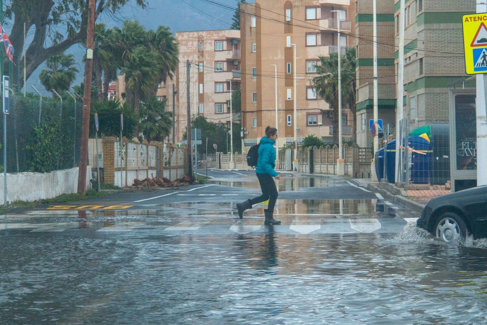 El temporal se ceba con Playa Granada
