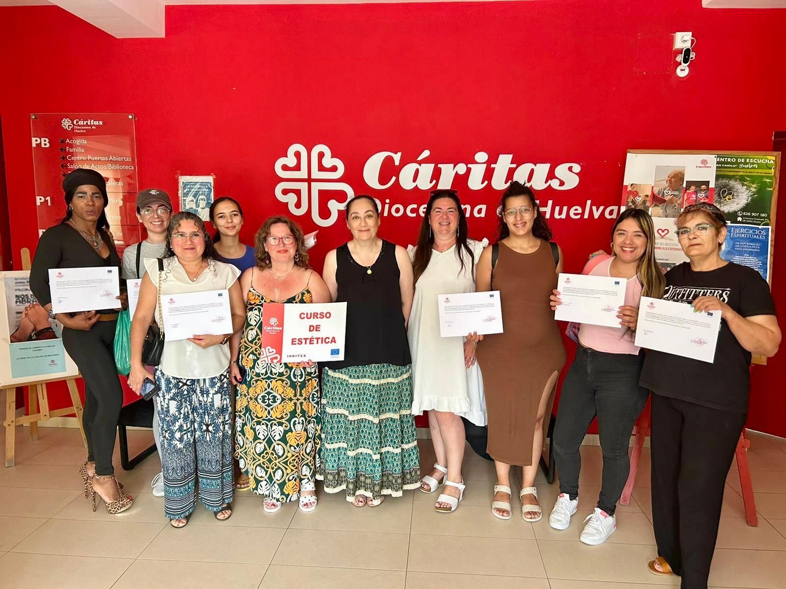 Algunas de las alumnas que han terminado su formación con Cáritas Diocesana de Huelva.