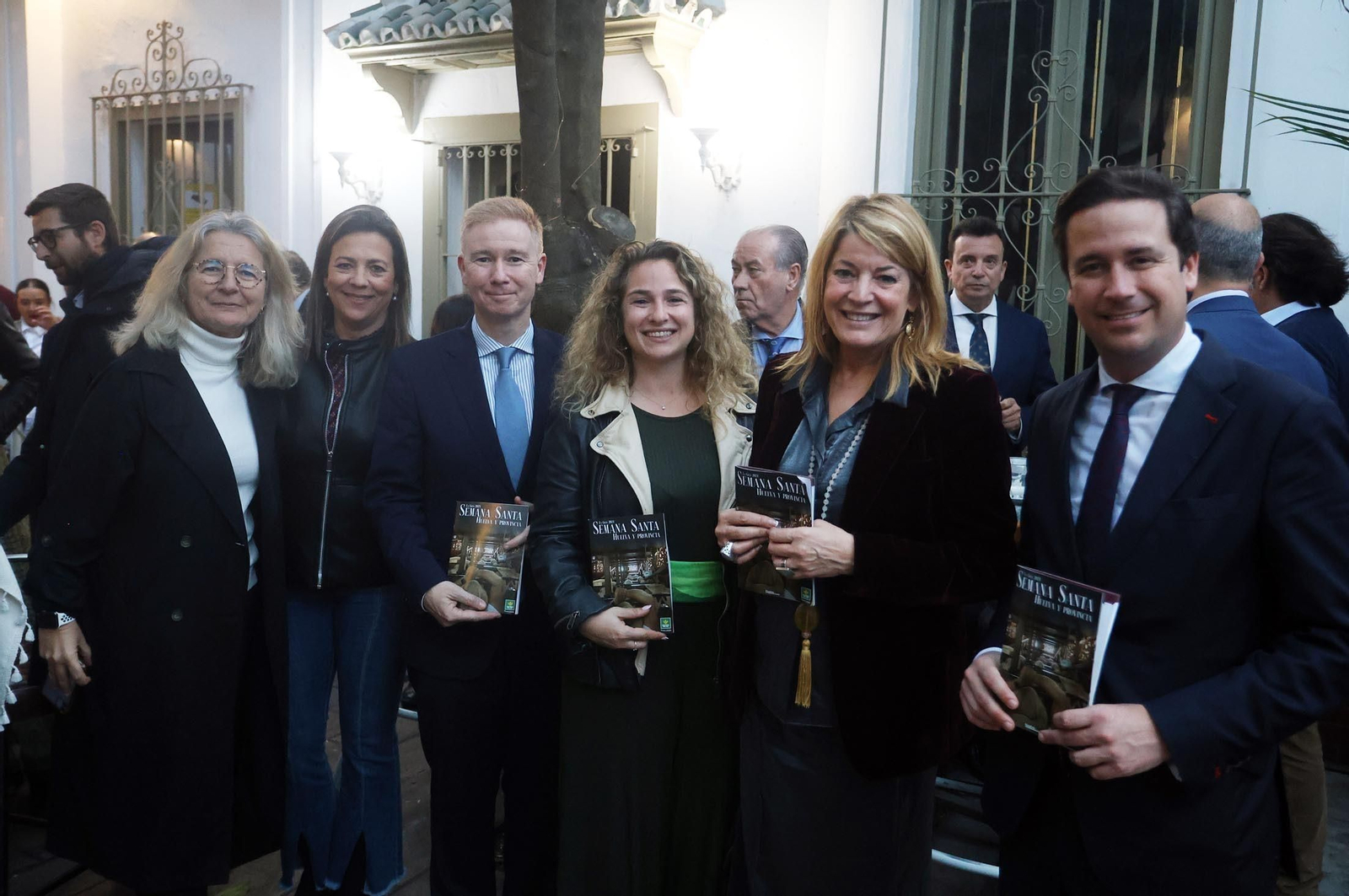 Imágenes de la presentación de "La Guía de Semana Santa de Huelva y Provincia" de Huelva Información