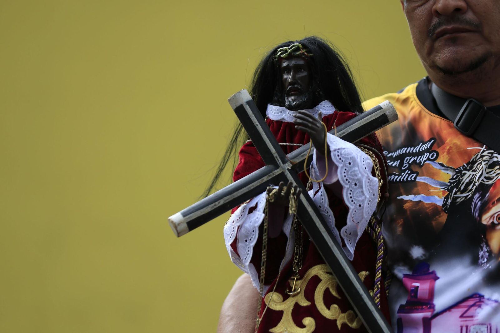 El Cristo Negro de Portobelo es venerado por sus milagros en Panamá