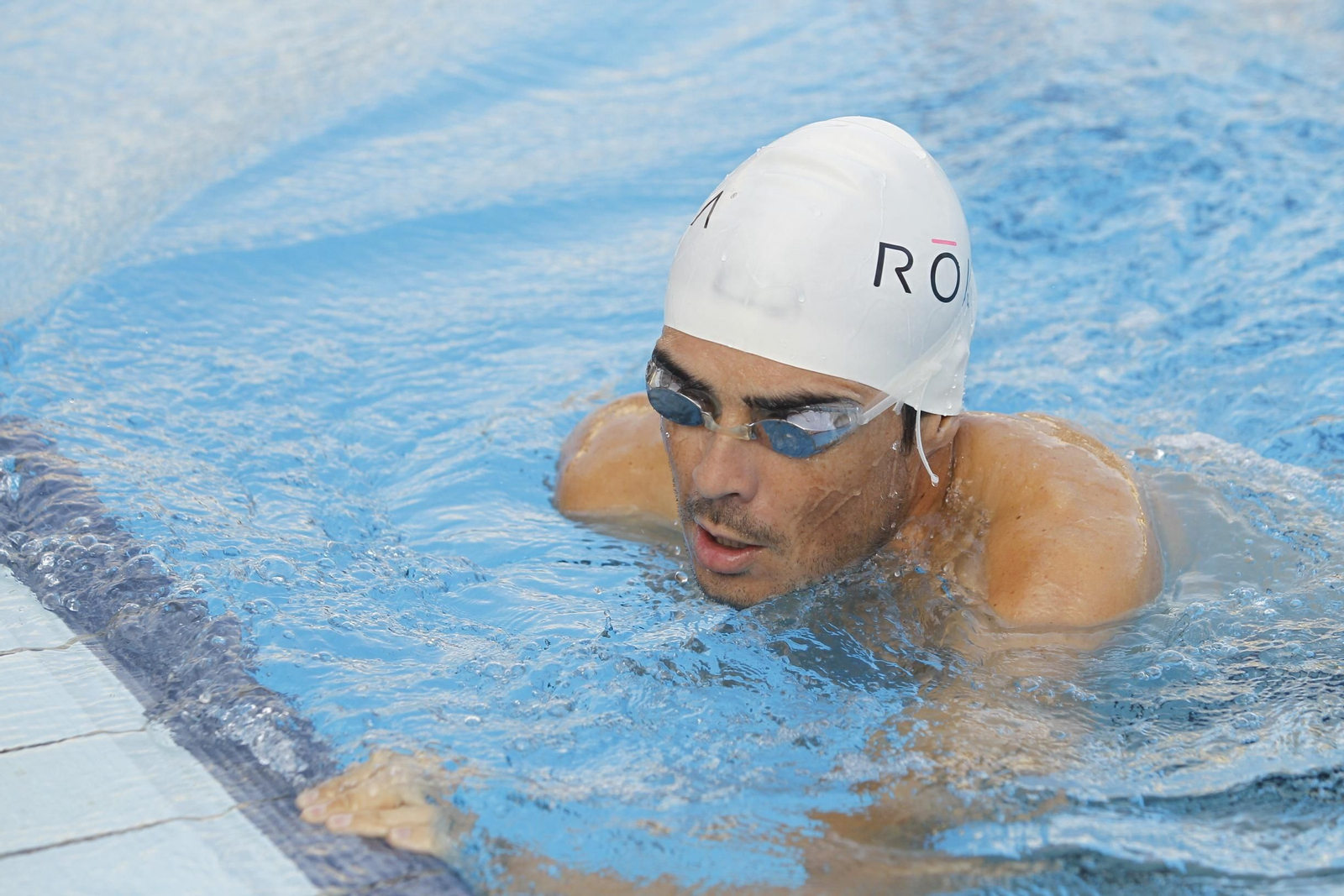 Fotogalería triatleta Javier Gómez Noya en Almería
