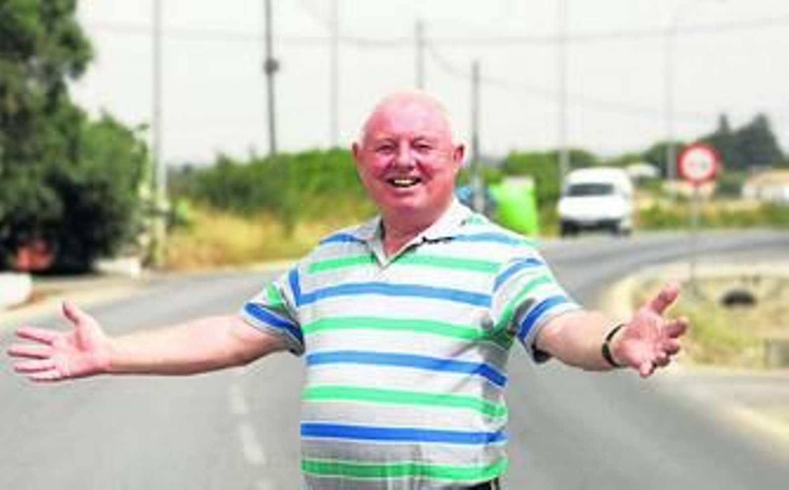 El presidente de Chifra, David Fisher, en la Carretera de El Pago del Humo.