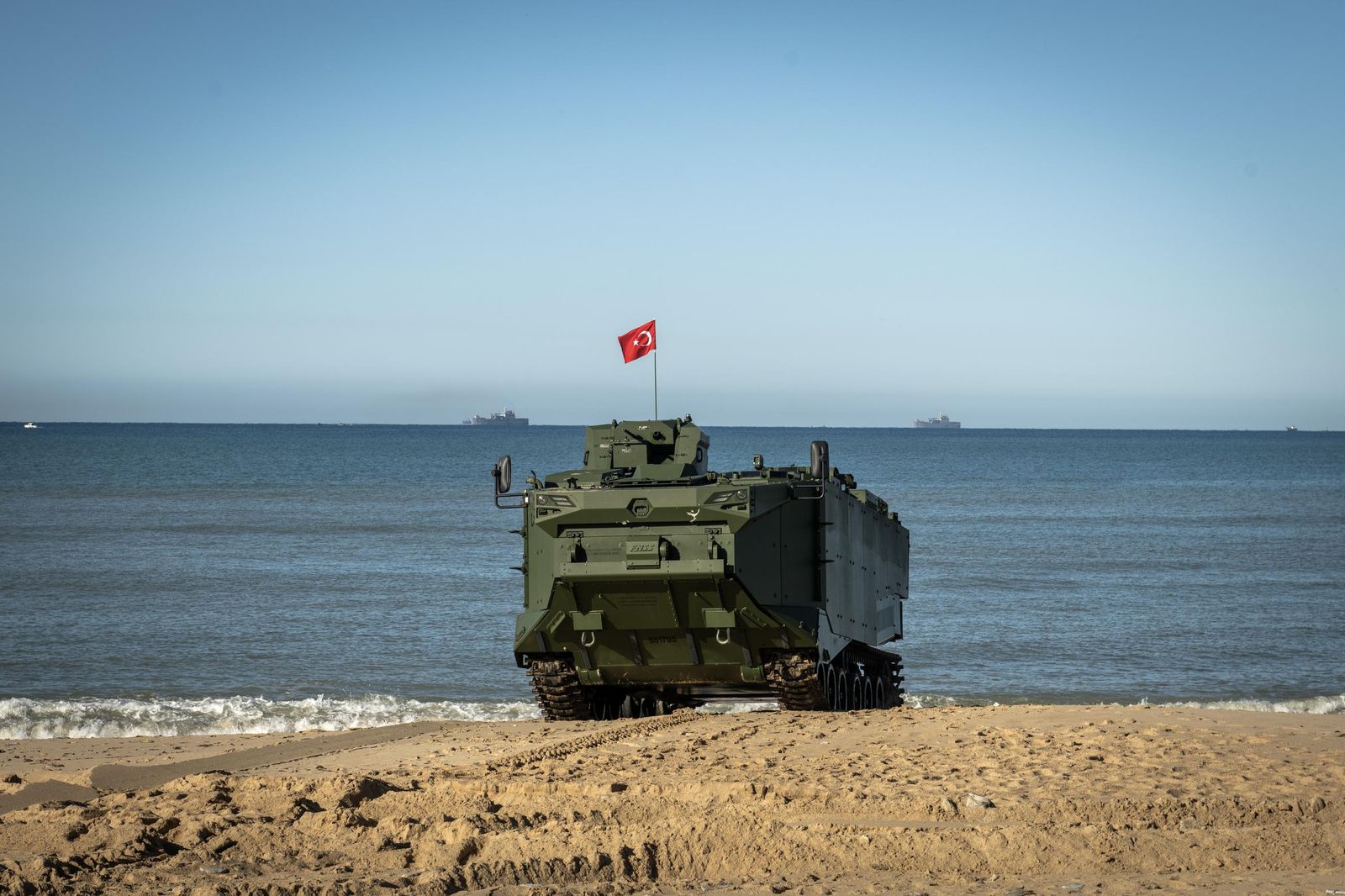 Las fotos del mayor ejercicio de los últimos años en el Estrecho de Gibraltar y el Golfo de Cádiz de la Armada y la OTAN