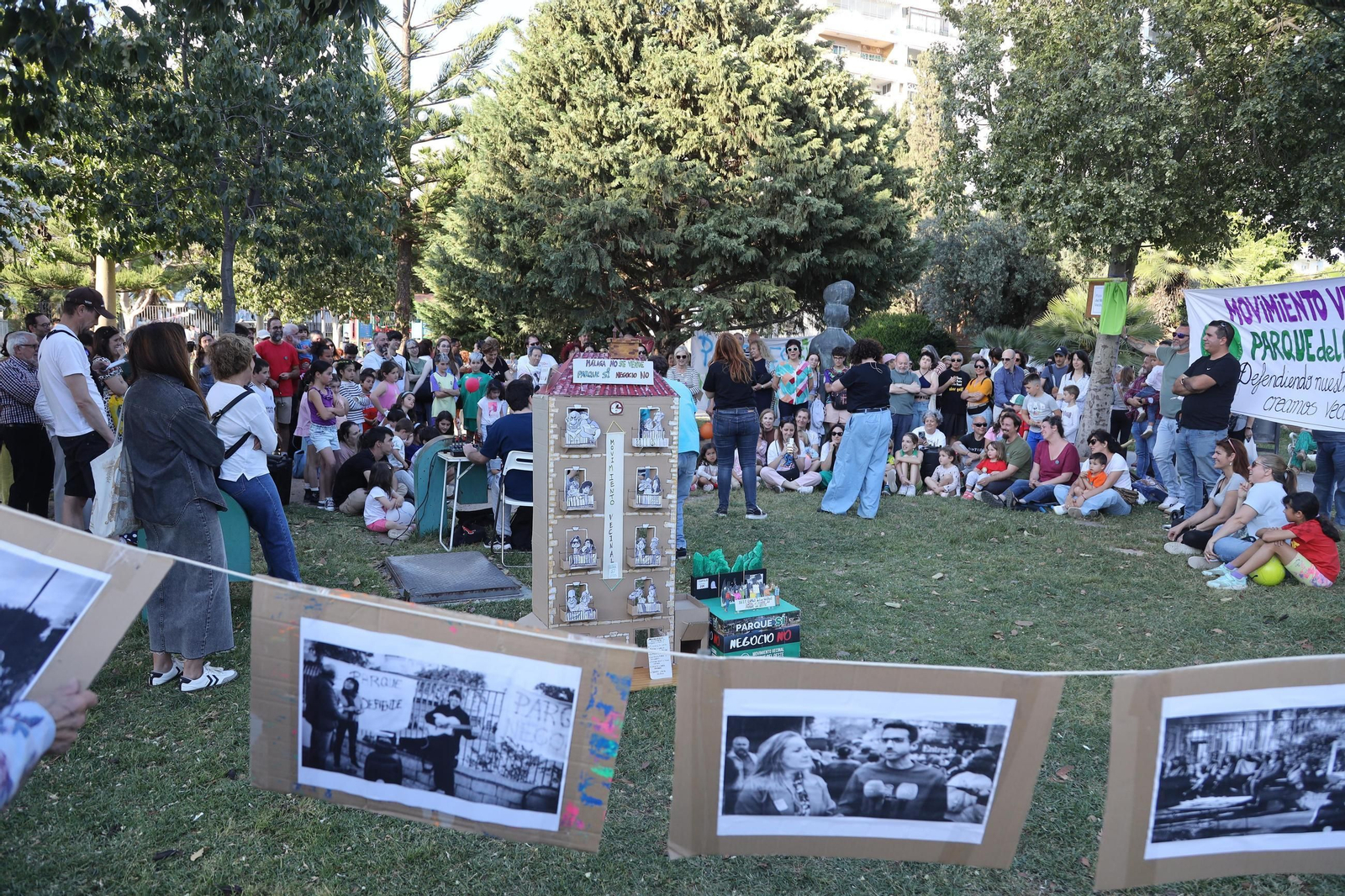 Asistentes a la fiesta del Movimiento Vecinal por el Parque del Oeste
