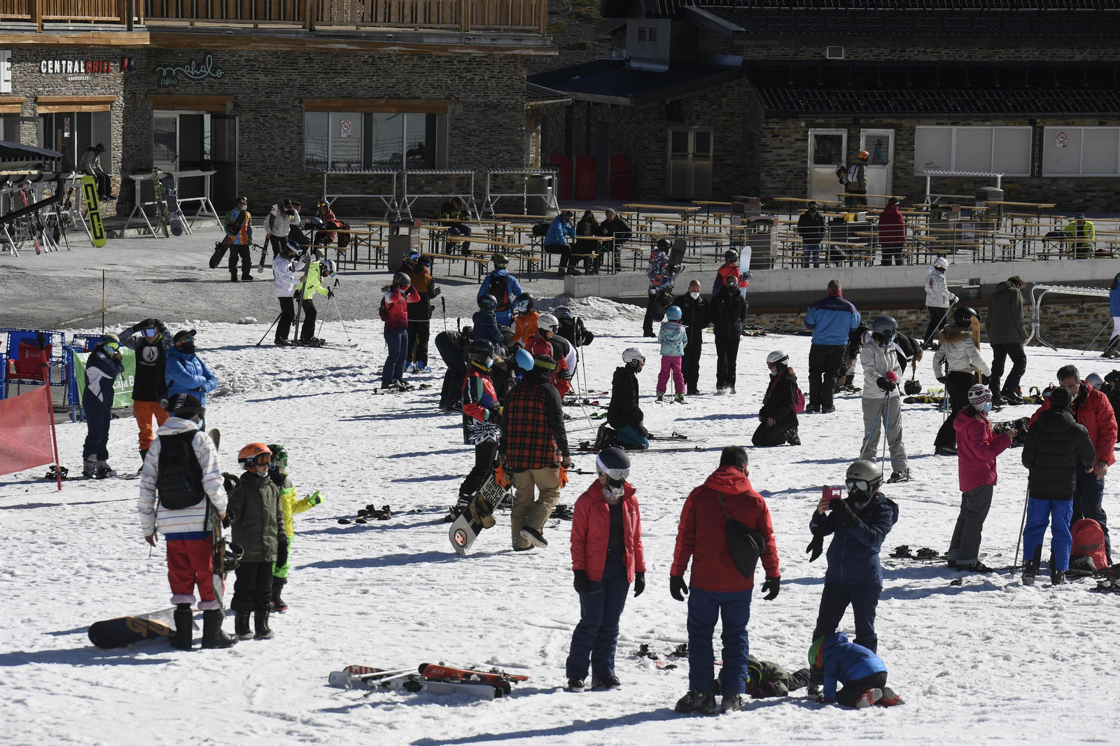Fotos del último día de esquí en Sierra Nevada