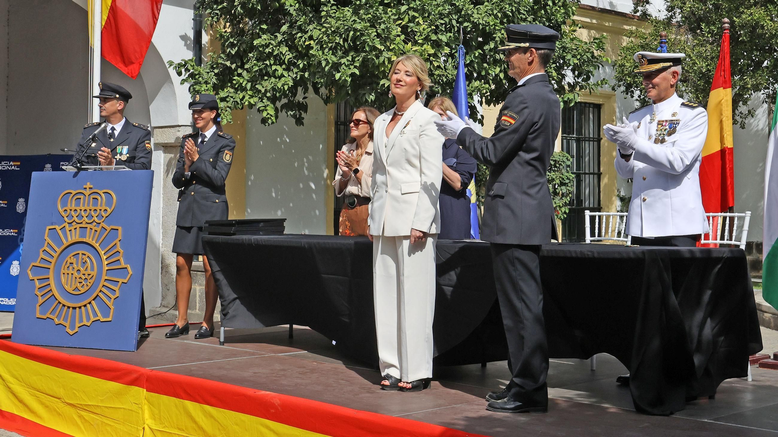 Imágenes del Día de la Policía Nacional en las Bodegas Fundador de Jerez