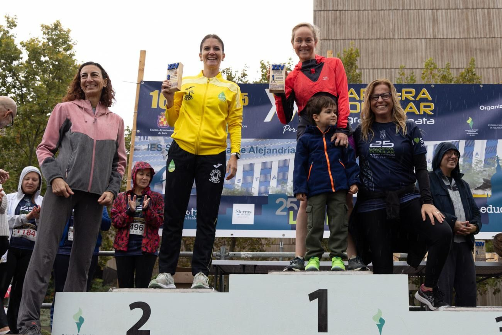 Atletismo por la paz y la integración en la XXV Carrera y Caminata del IES Santa Catalina de Alejandría (II)