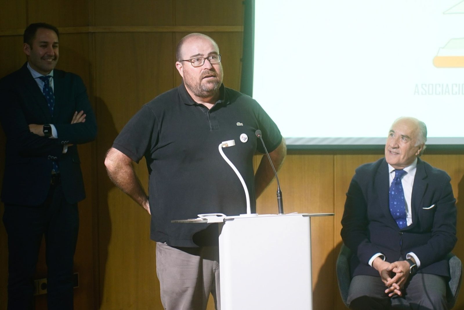 Fotos de la entrega del reconocimiento a Asier Unciti