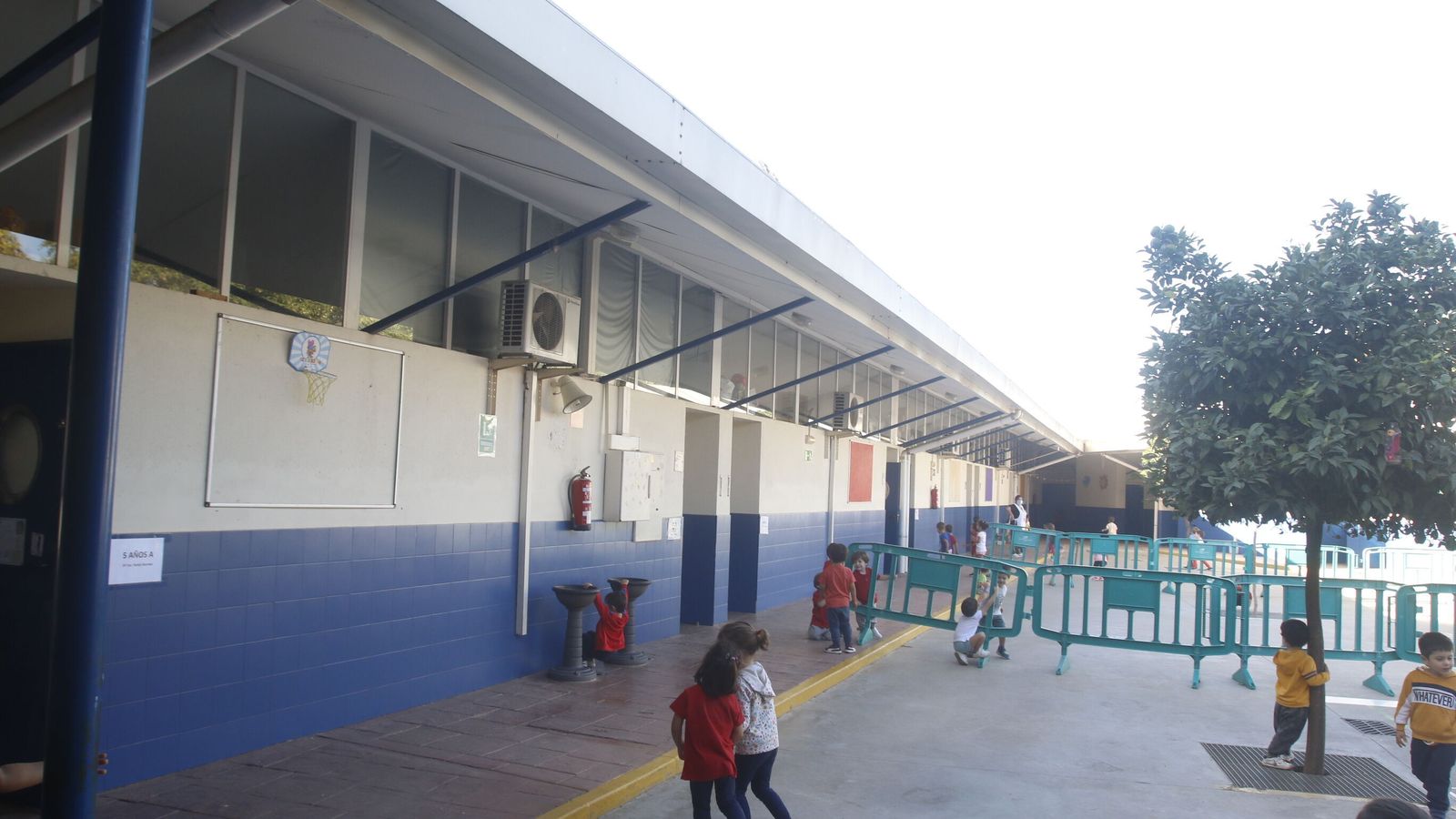 Edificio de Infantil del centro.