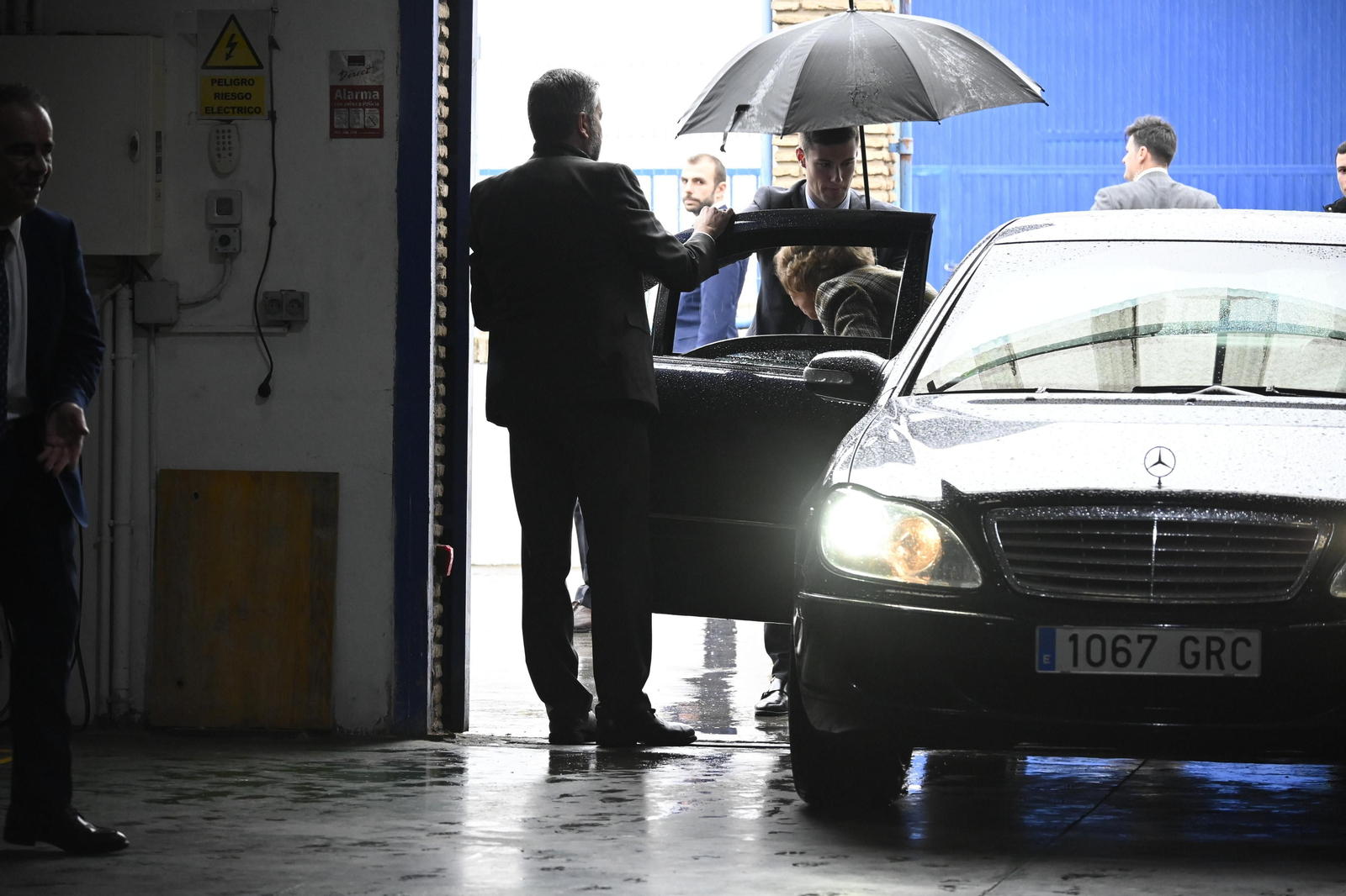 La Reina Sofía visita el Banco de Alimentos de Huelva, en imágenes