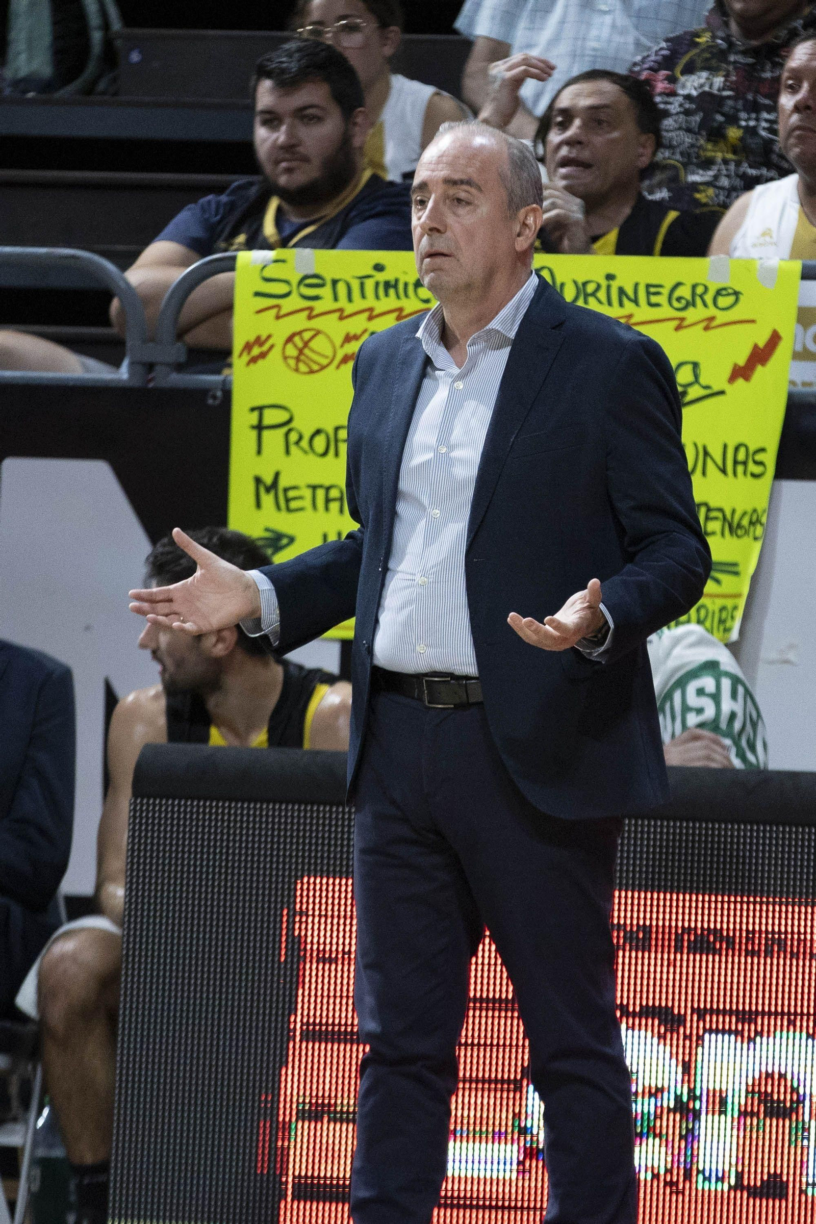 El Lenovo Tenerife - Unicaja, en fotos