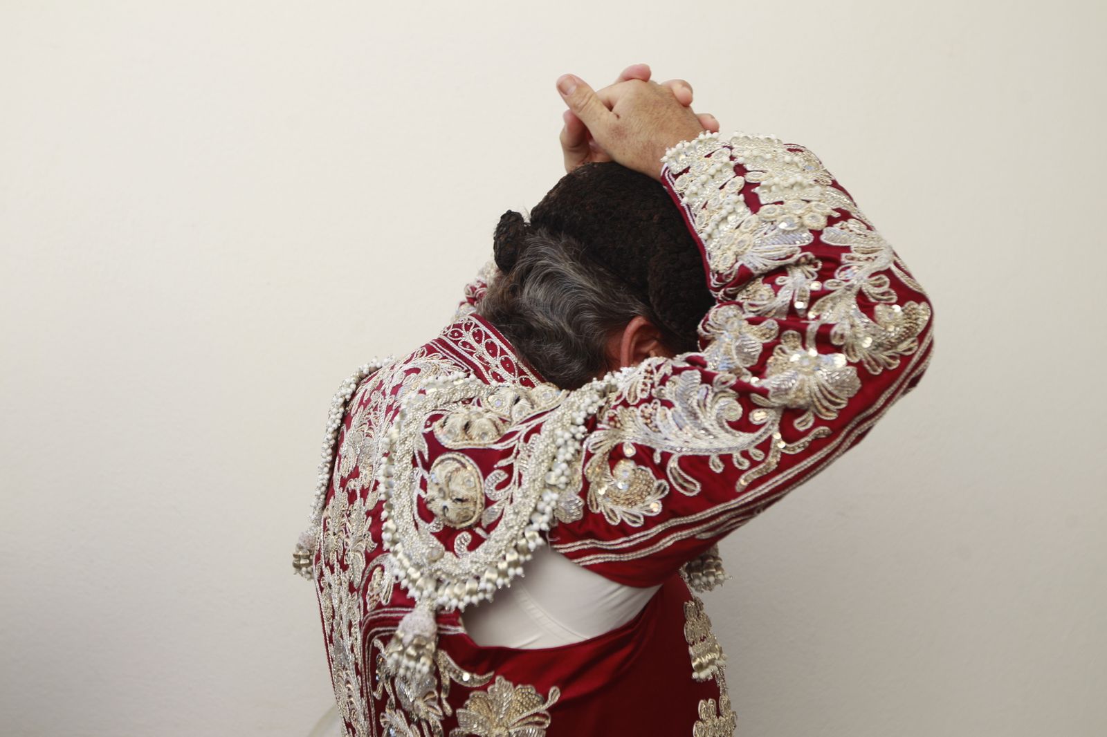 Imágenes del 'ambiente' en la corrida de toros de la Feria de Almería, con los diestros Morante de la Puebla, El Juli y Tomás Rufo