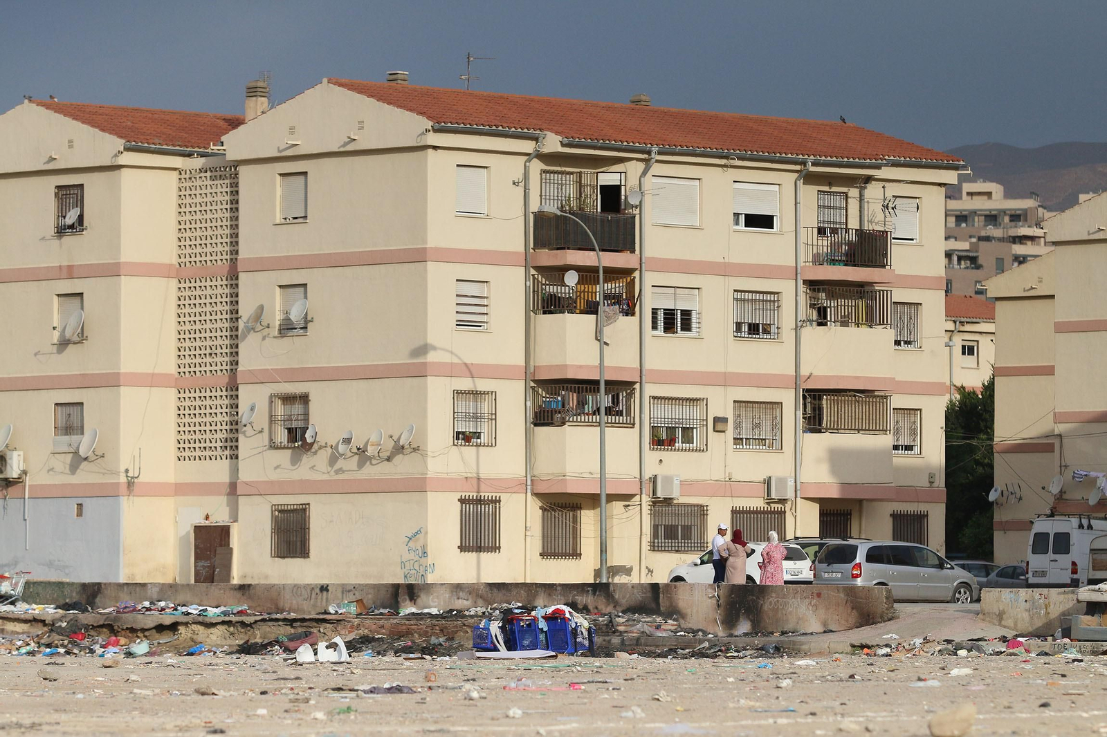 Las imágenes de la basura producida por el mercadillo de El Puche