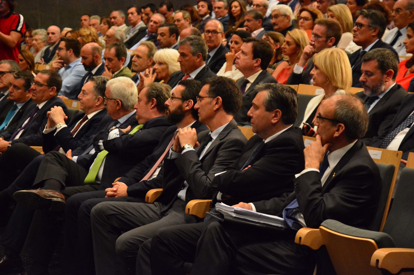 Las imágenes del ministro Alfonso Dastis en el Foro Joly