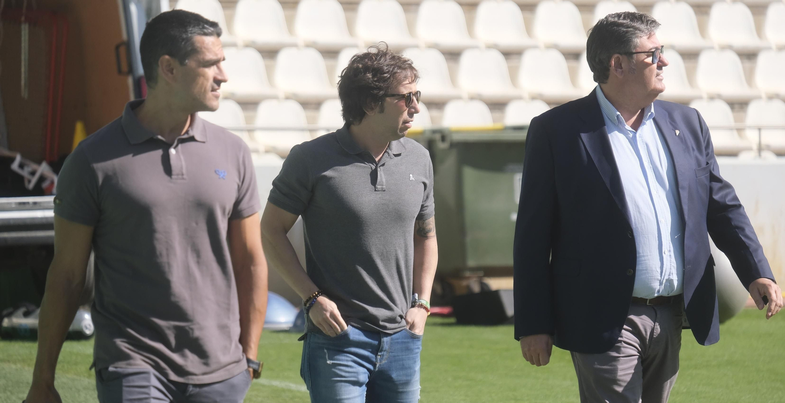 Juanito, junto a Raúl Cámara y Javier González Calvo, en un entrenamiento del Córdoba CF en El Arcángel.