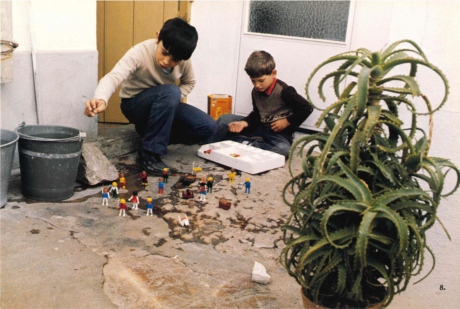 Una de las fotografías en Villaluenga del Rosario que acompañaban la unidad didáctica que justificaba el documental 'El pueblo. 1981'.