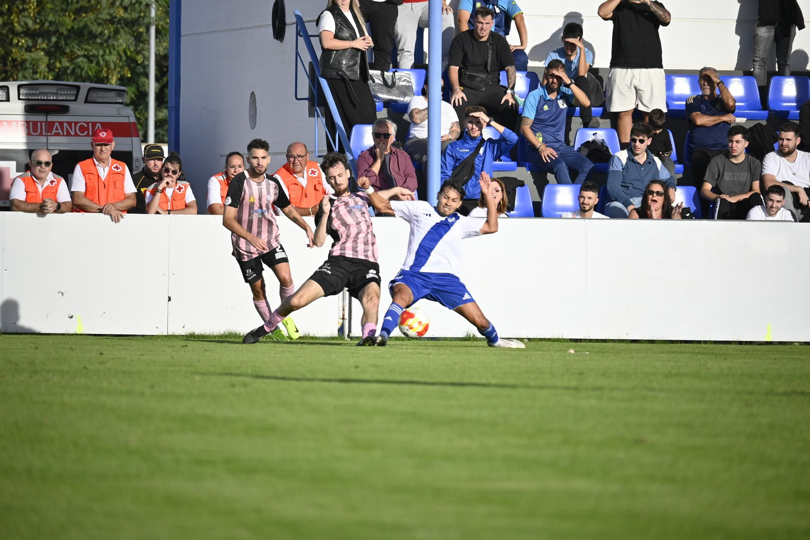 Las mejores imágenes del Atlético Onubense - Bollullos