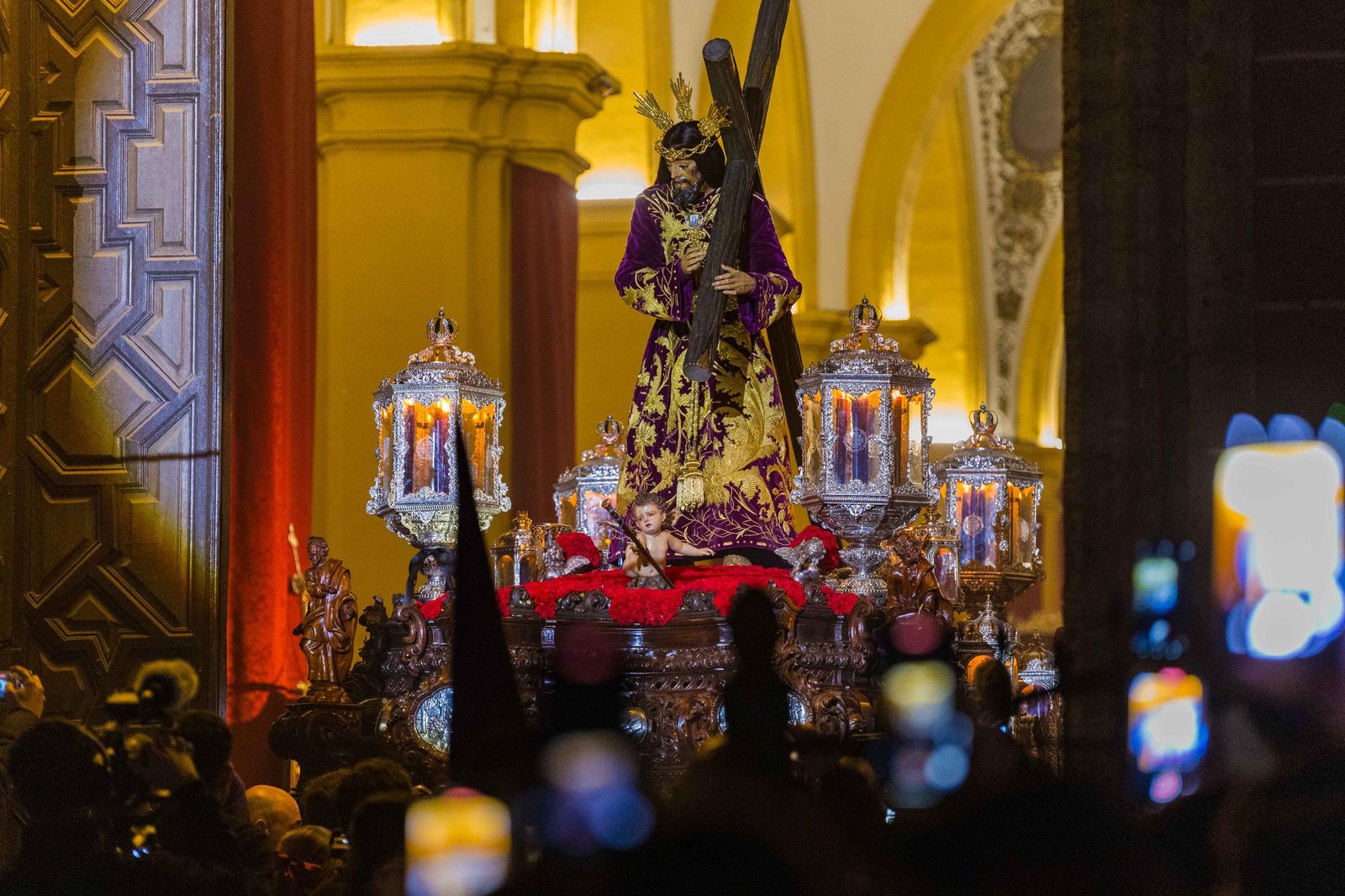 Las imágenes de la hermandad del Nazareno en la Semana Santa de San Fernando 2025