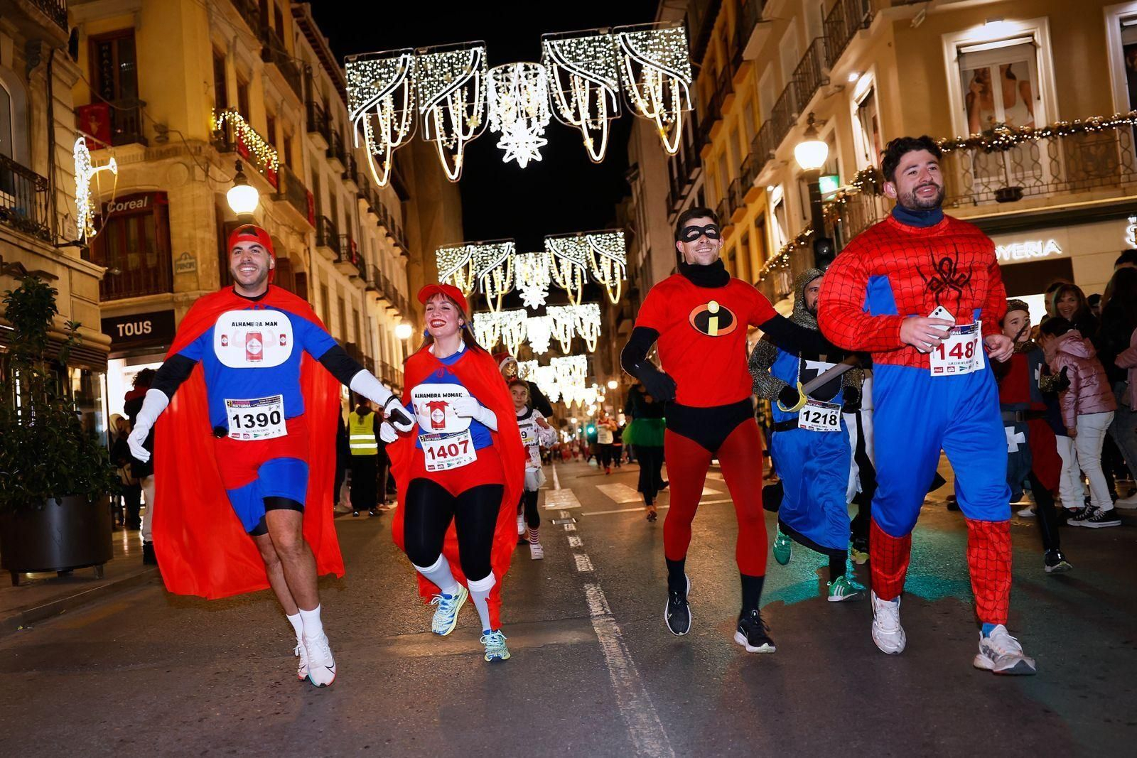 Las mejores imágenes de la Carrera Nocturna de Disfraces