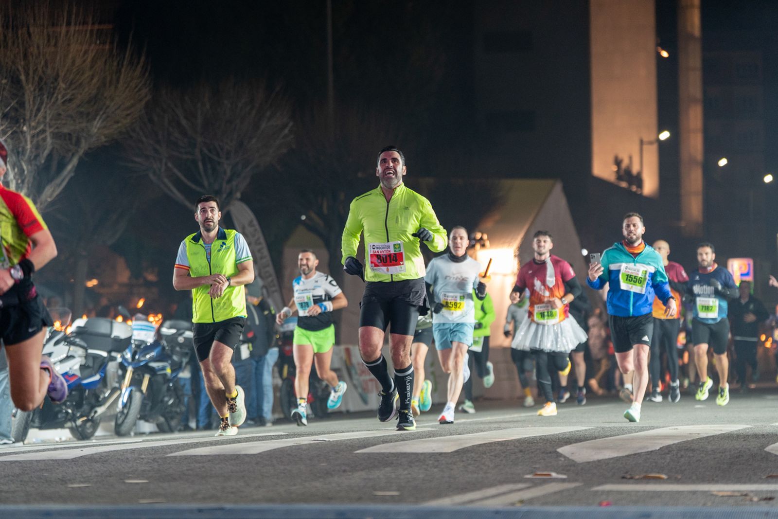 En imágenes: búscate en tu llegada a meta de la Carrera de San Antón 2026 (7)
