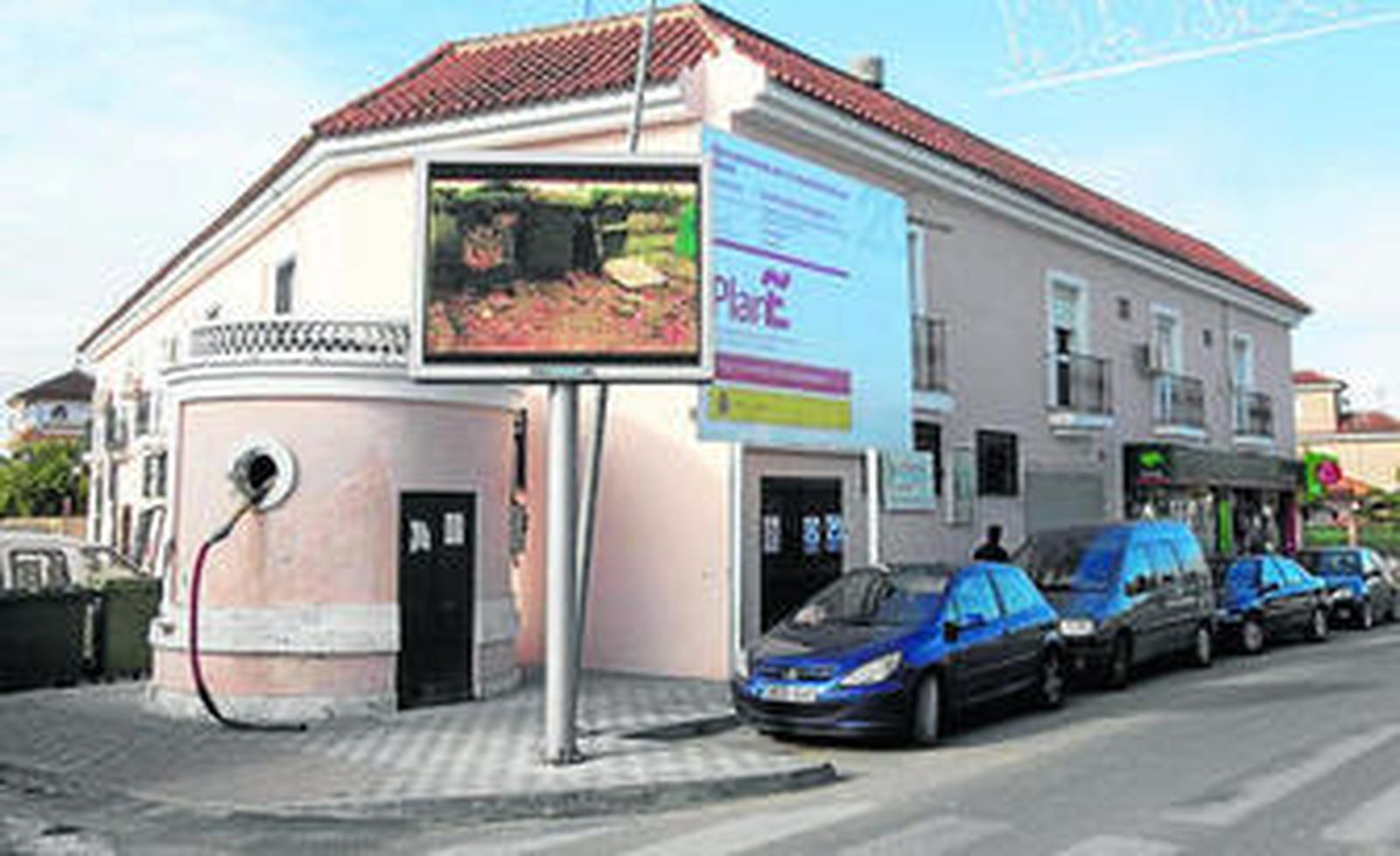 La Casa Rosa, a donde se trasladarán provisionalmente las oficinas de la Guardia Civil en unas semanas.