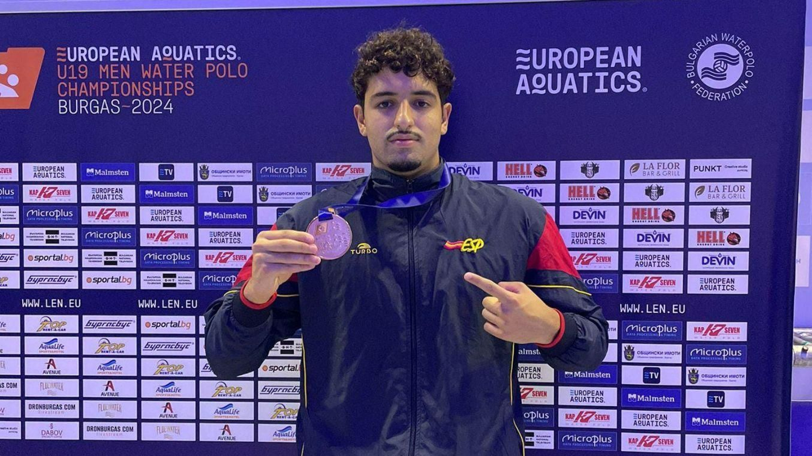 Saúl Granados con la medalla de bronce.